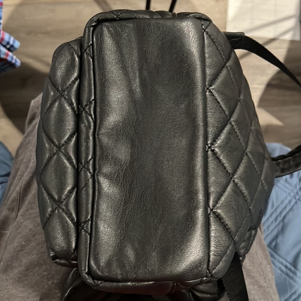 ๐น Twin-Set Quilted Backpack - Picture 10 of 10